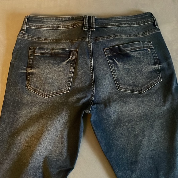 The Perfect Jean 34x32 - Picture 5 of 5